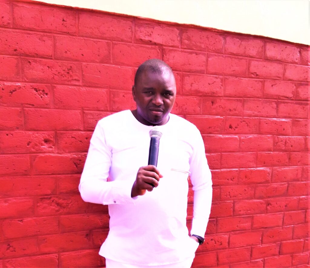 Fumu Patrick Mwandira – Makolo Anga (Gospel Music) Nyimbo zapa mwamba.!!!